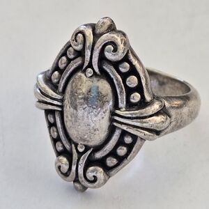 Sterling Silver Brighton Sayan Oval Signet Ring | Vintage Artisan | 925